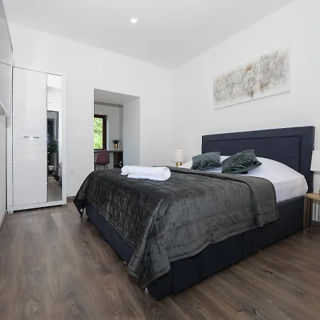 Arena Delight プーラ