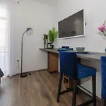 Arena Delight Apartment *