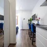 Arena Delight Apartment